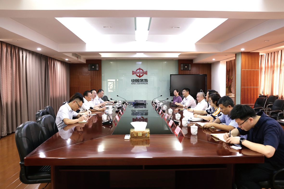 国开行江苏分行领导一行莅临cq9跳高高调研交流_副本.jpg